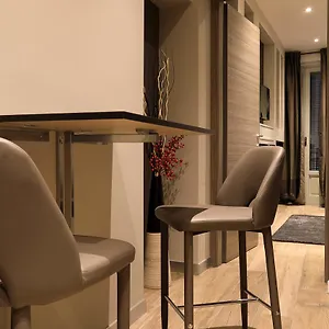 https://suite-11-near-duomo.italymilanhotels.net